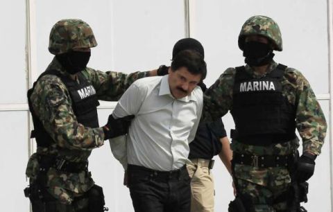 El Chapo az elfogása után, kép: Reuters El Chapo az elfogása után, kép: Reuters