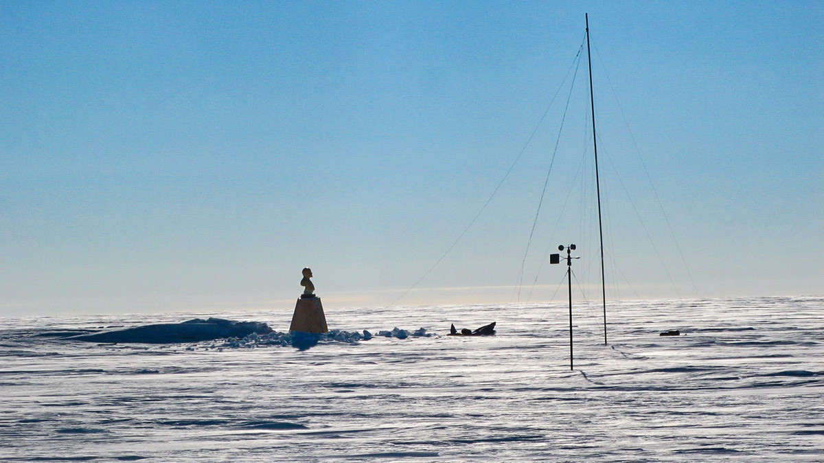 Az eltemetett bázis 2007-ben